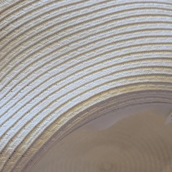 NWT Madd Hatter Stylish Wide Brim Hat with Beachy Gold Chain Accent - Picture 9 of 9